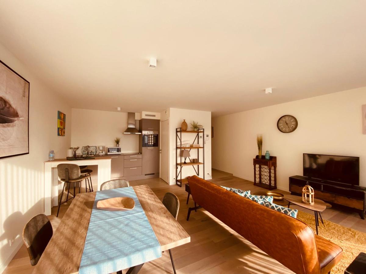 Luxury Apartment Mons City Center Ngoại thất bức ảnh