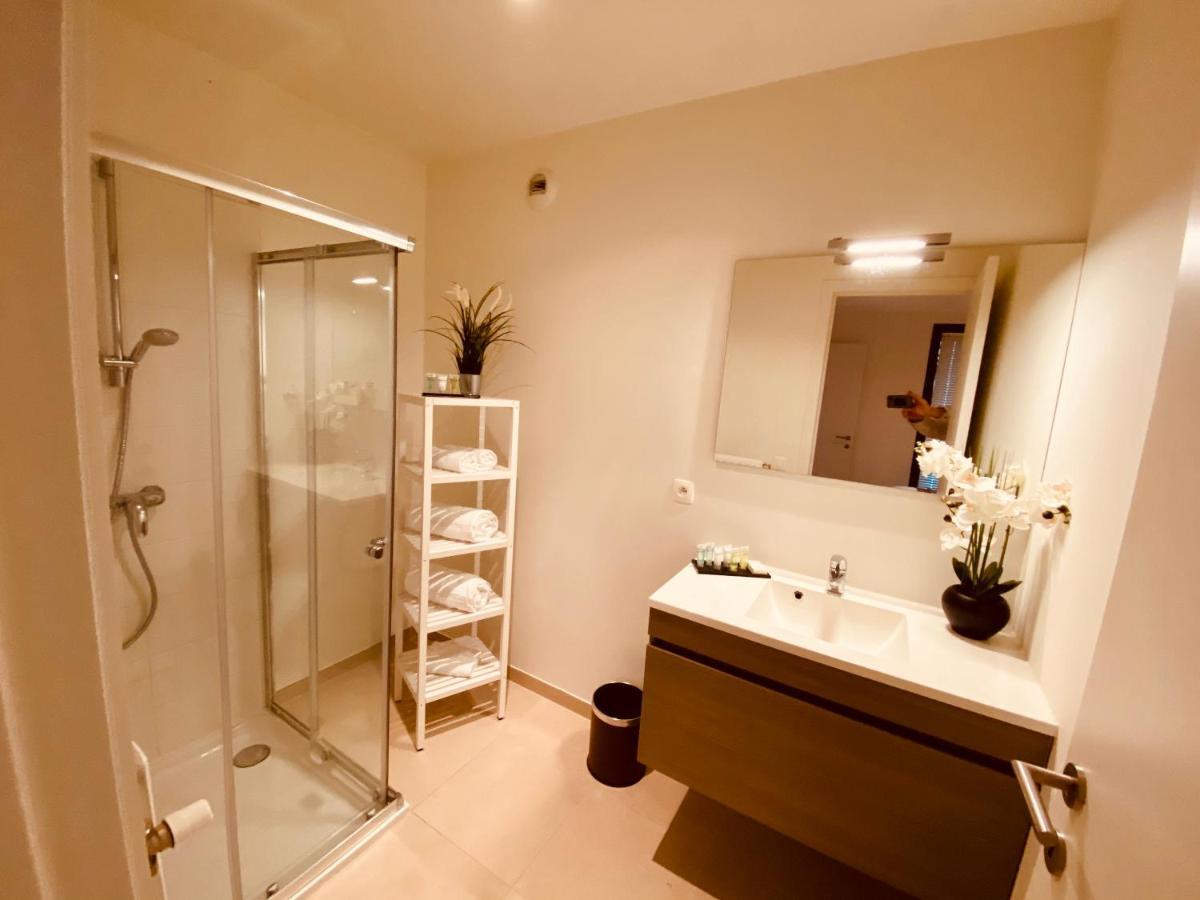 Luxury Apartment Mons City Center Ngoại thất bức ảnh